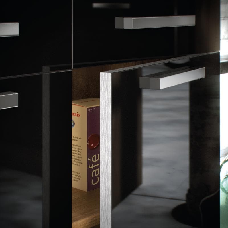 Phoenix Gloss Black Feature